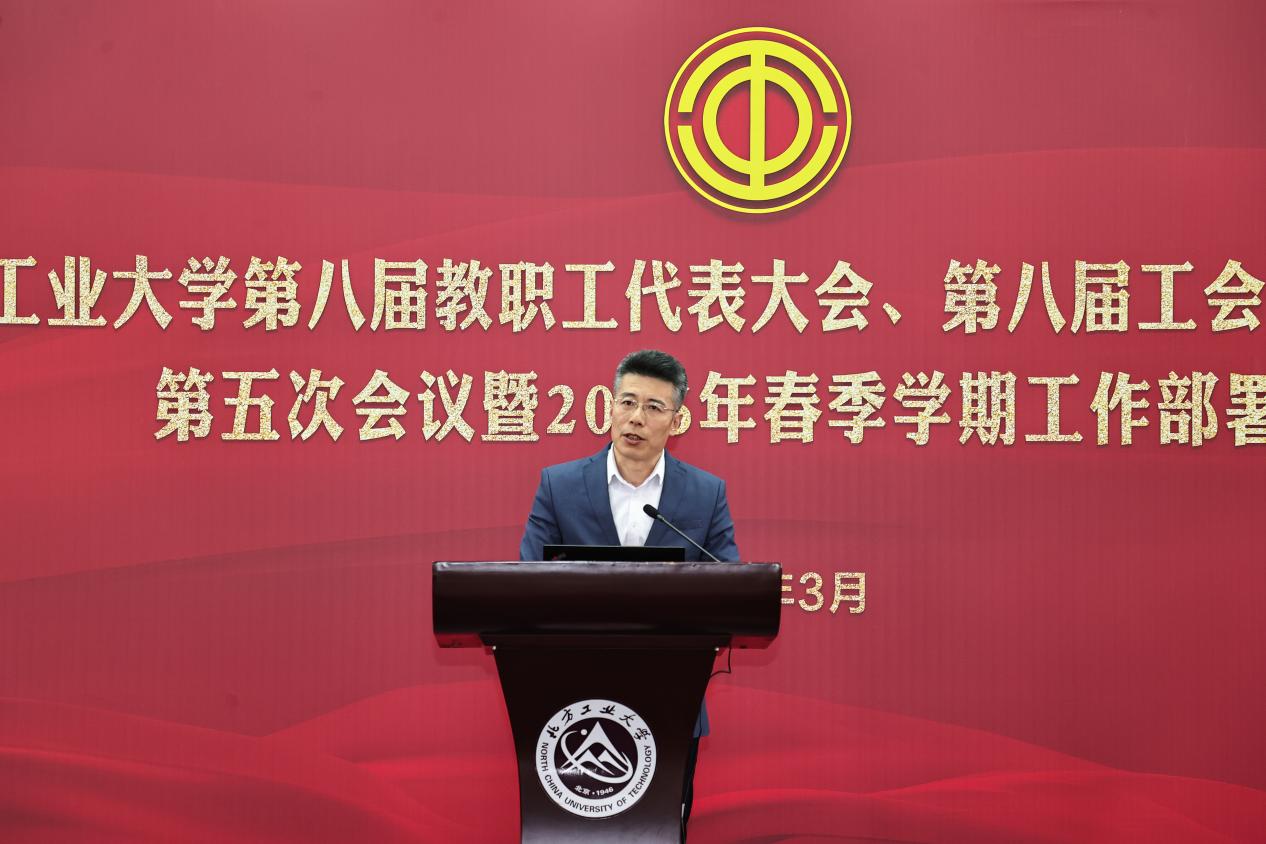 916cc2dc57feb394b243ff5f3d1c4ff6